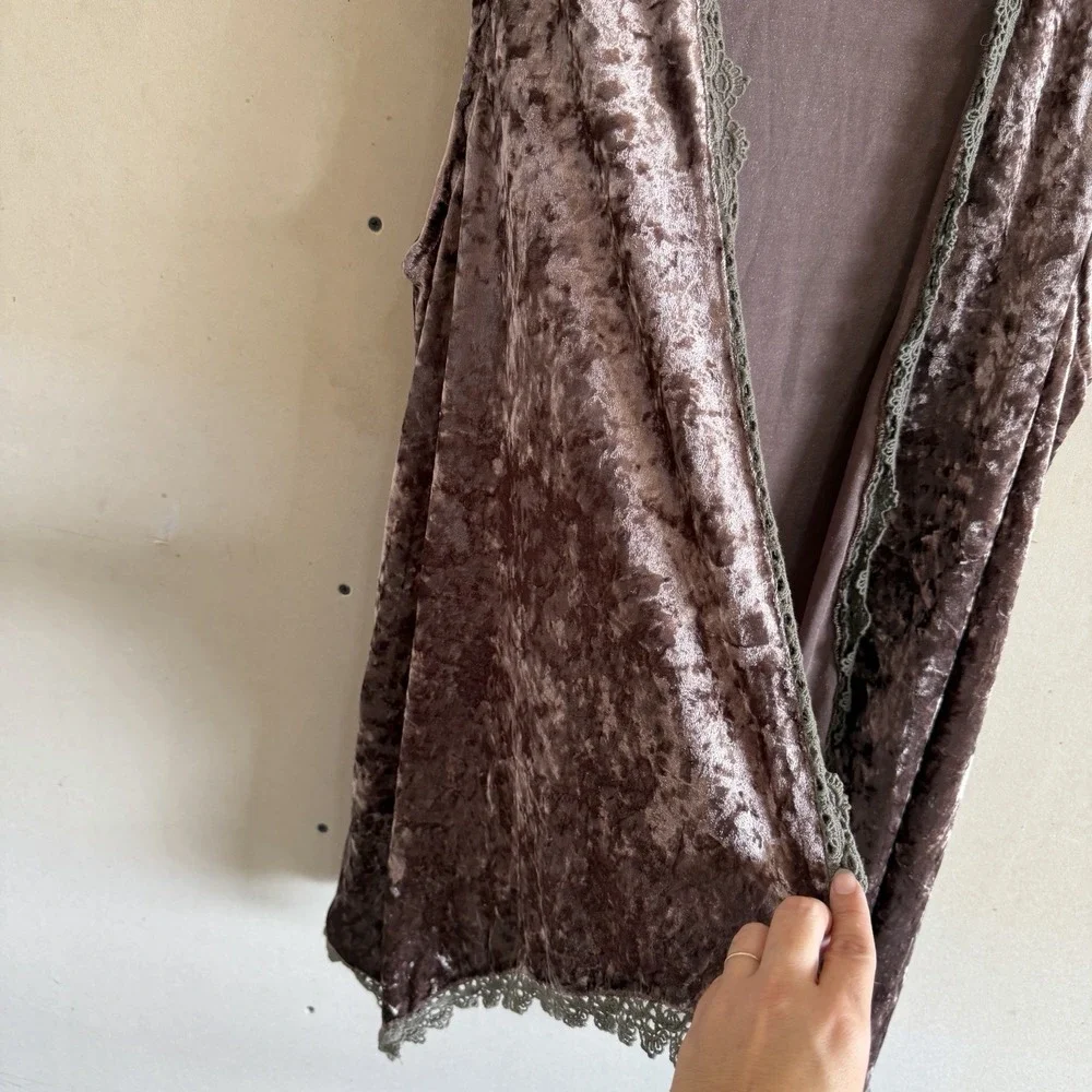 Listicle Crushed Velvet Open Front Vest with Lace Trim & Pockets - Medium